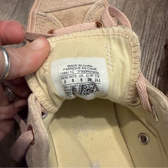 Converse Chuck Taylor Low Top Blush Suede  Sneaker Size 8 - Picture 6 of 6